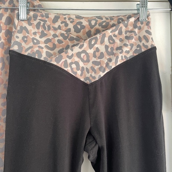 Pink Leopard Print Sweatshirt and Legging Set - S - Picture 3 of 7
